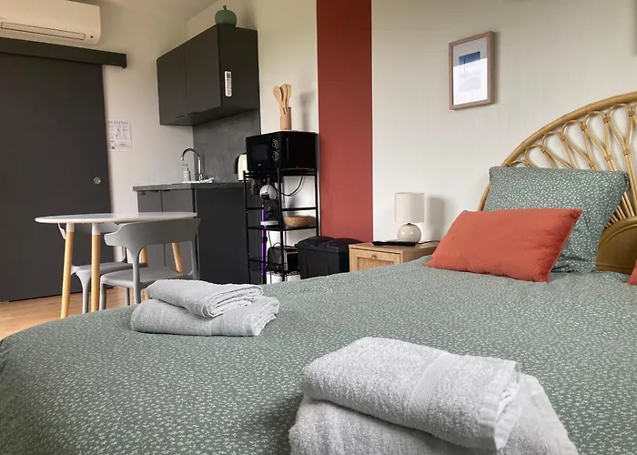 Le Clos Pommiers Appartement Quettehou