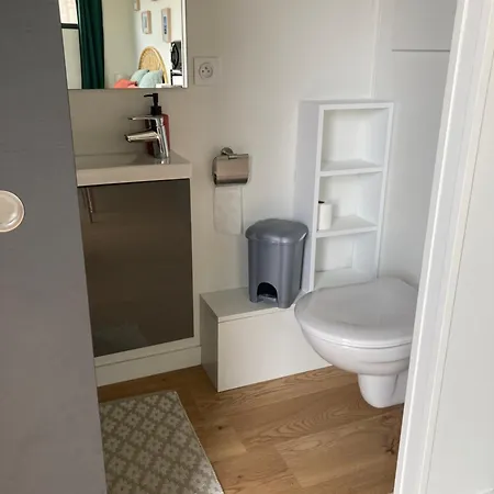 Le Clos Pommiers Apartamento *