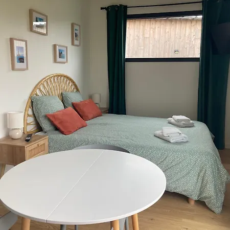 Le Clos Pommiers Apartamento *